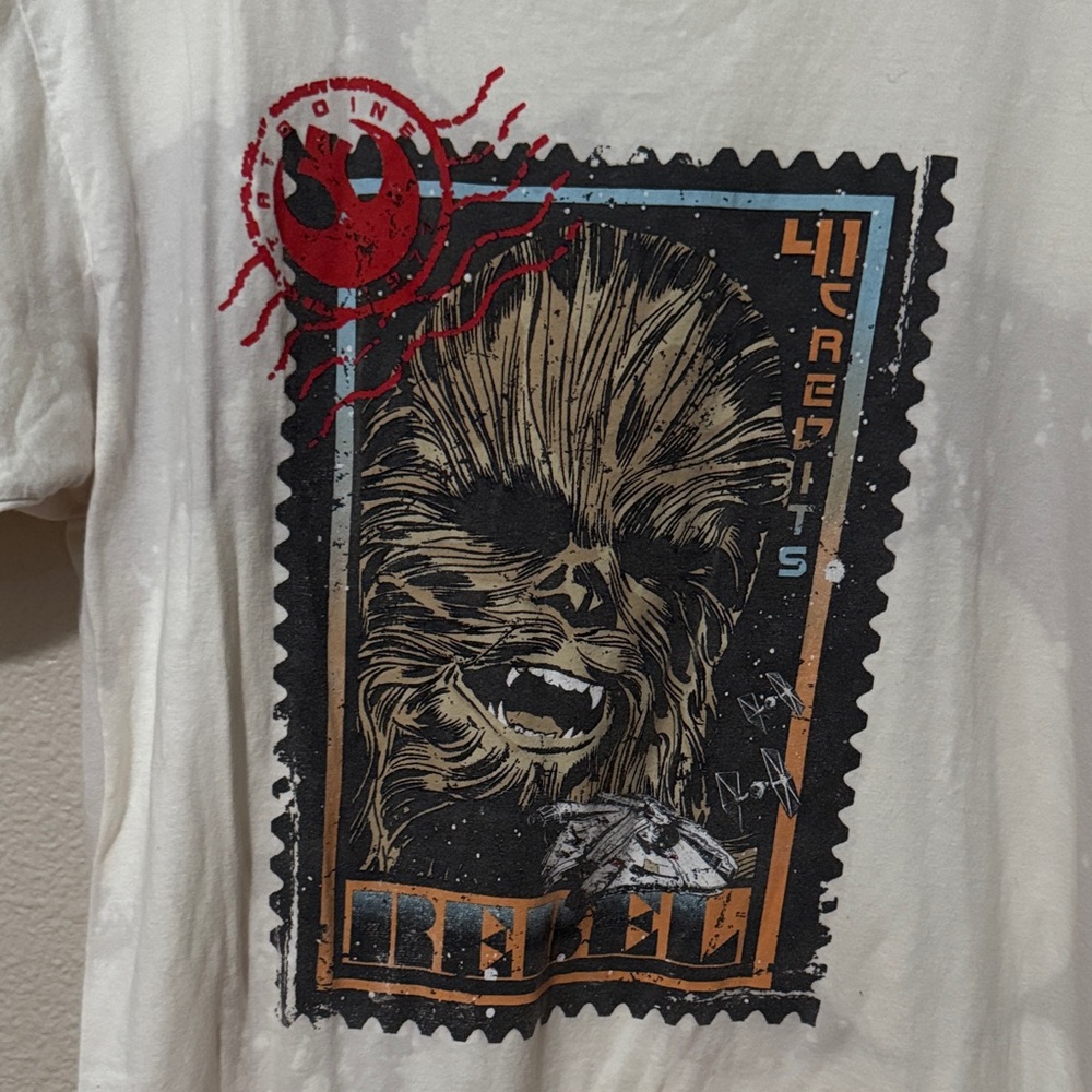Star Wars Vintage Distressed Tee with Chewbacca Graphic men’s size Medium